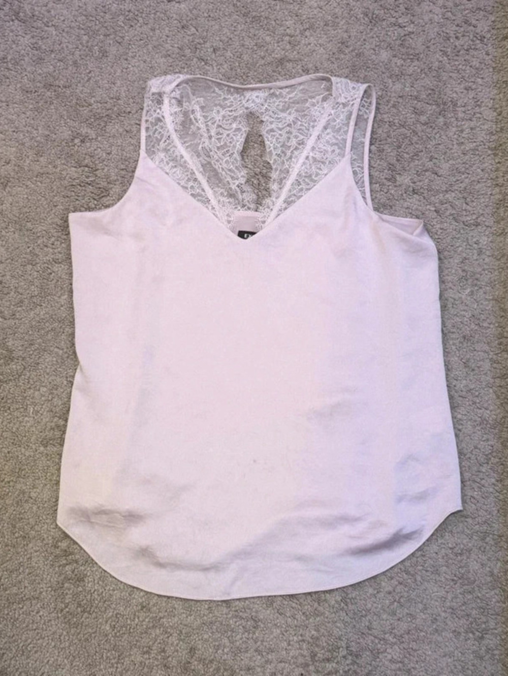 Size M lace detail dusty rose pink tank top
